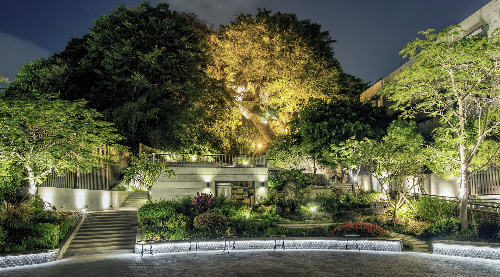 英国领事馆封面图