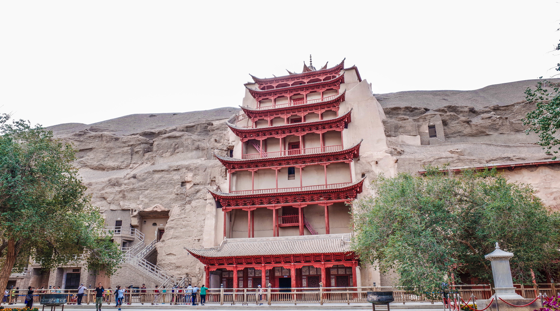 敦煌莫高窟封面图