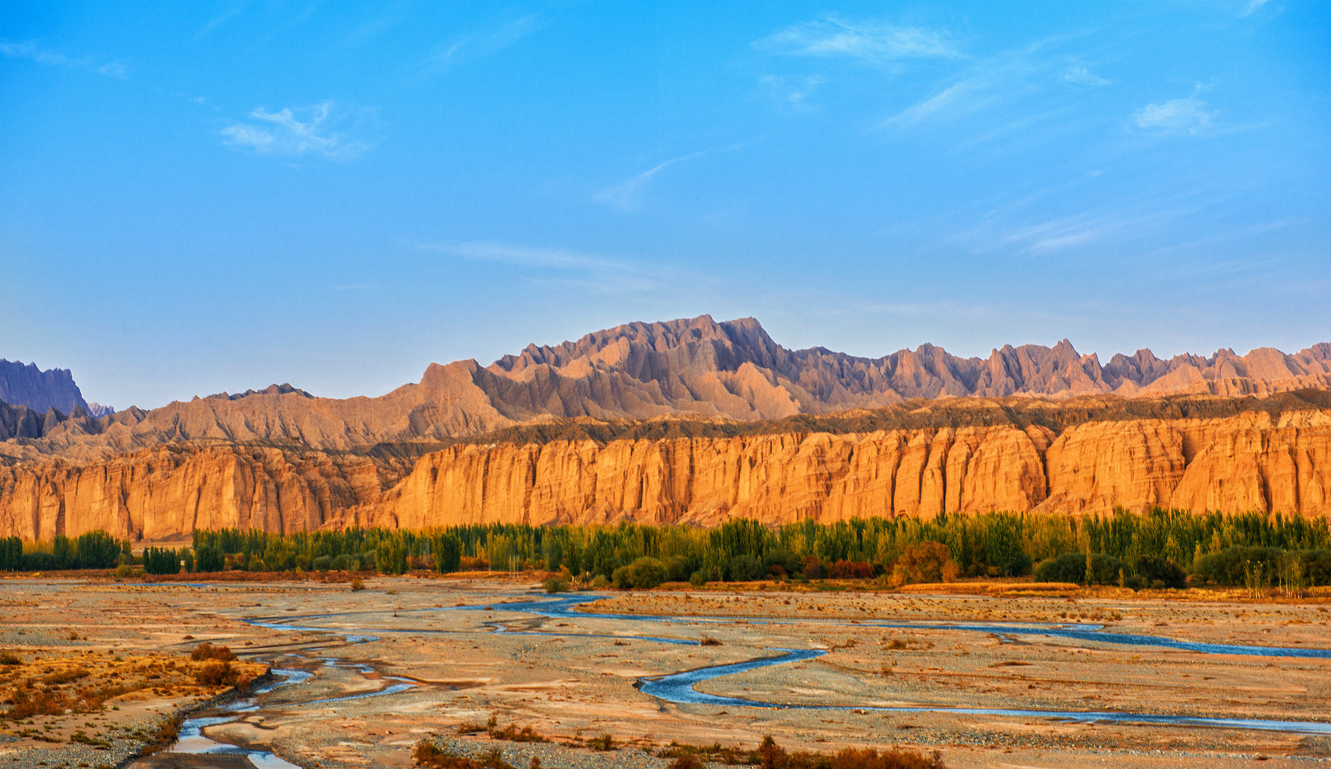 吐鲁番火焰山封面图