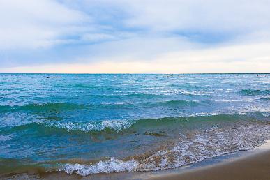 景点：博斯腾湖