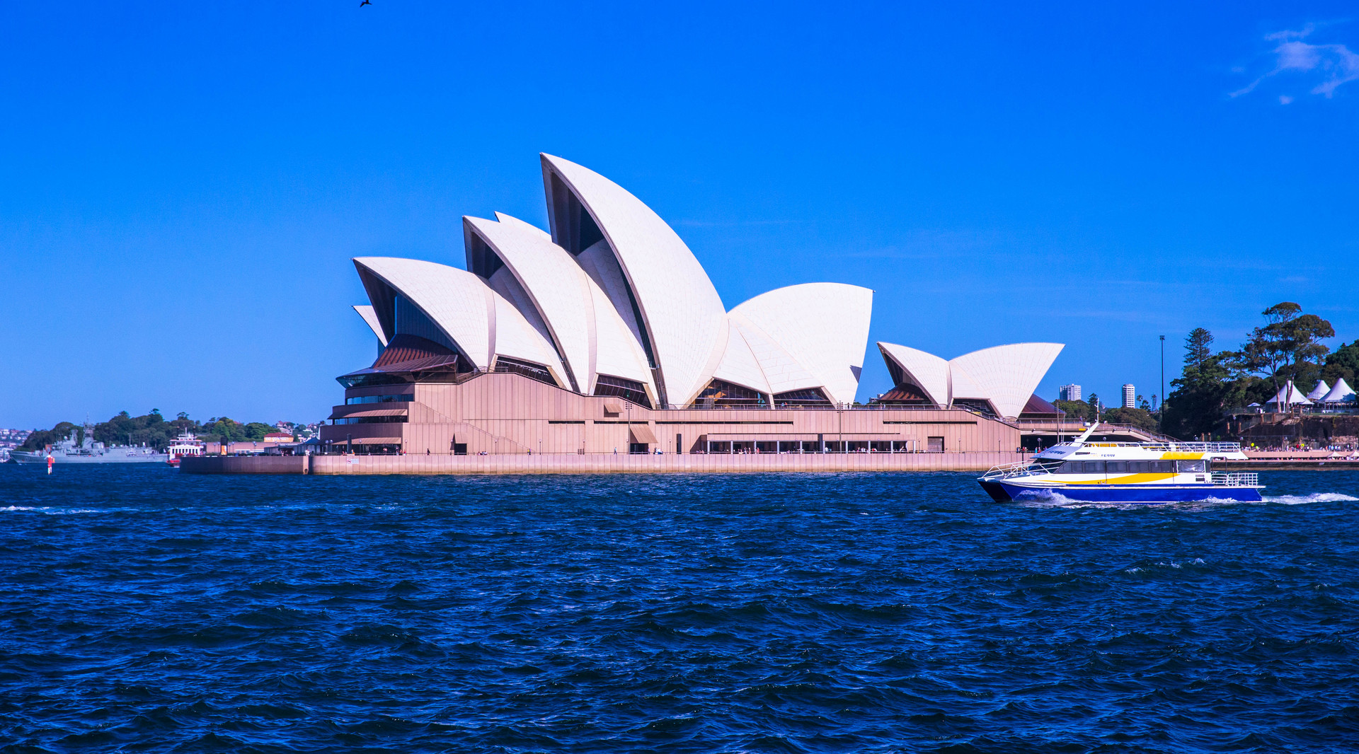 悉尼歌剧院封面图