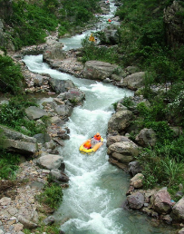 【古龙峡漂流2天】<古龙峡全程漂/云天玻霸+古龙瀑布 沙滩 卡丁车+野战>