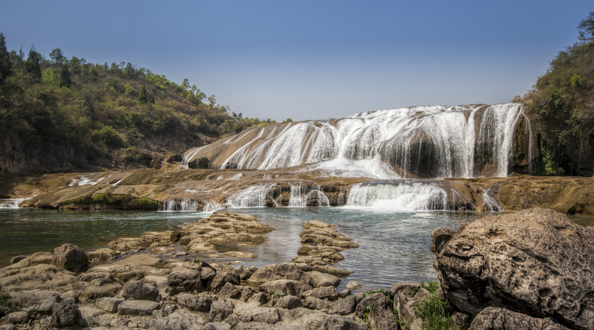 陡坡塘瀑布封面图