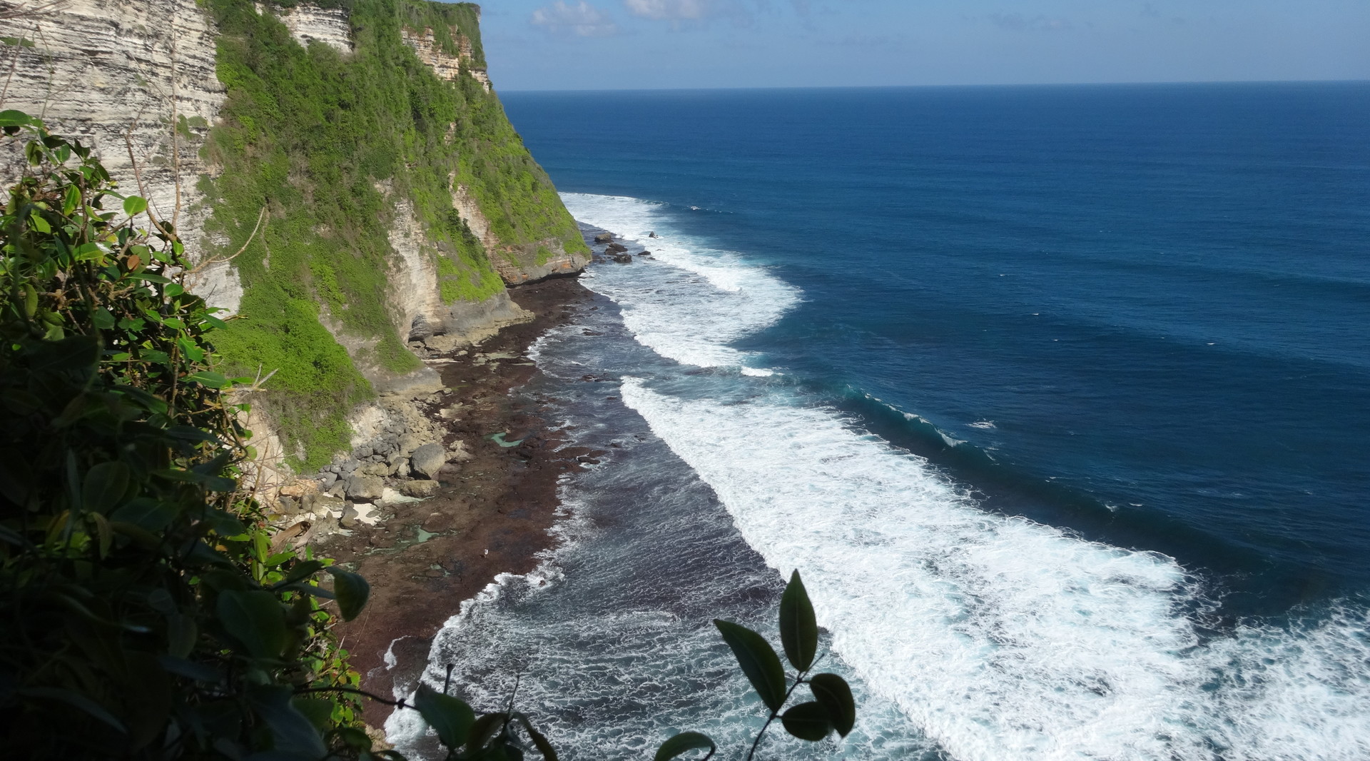 乌鲁瓦度情人崖封面图