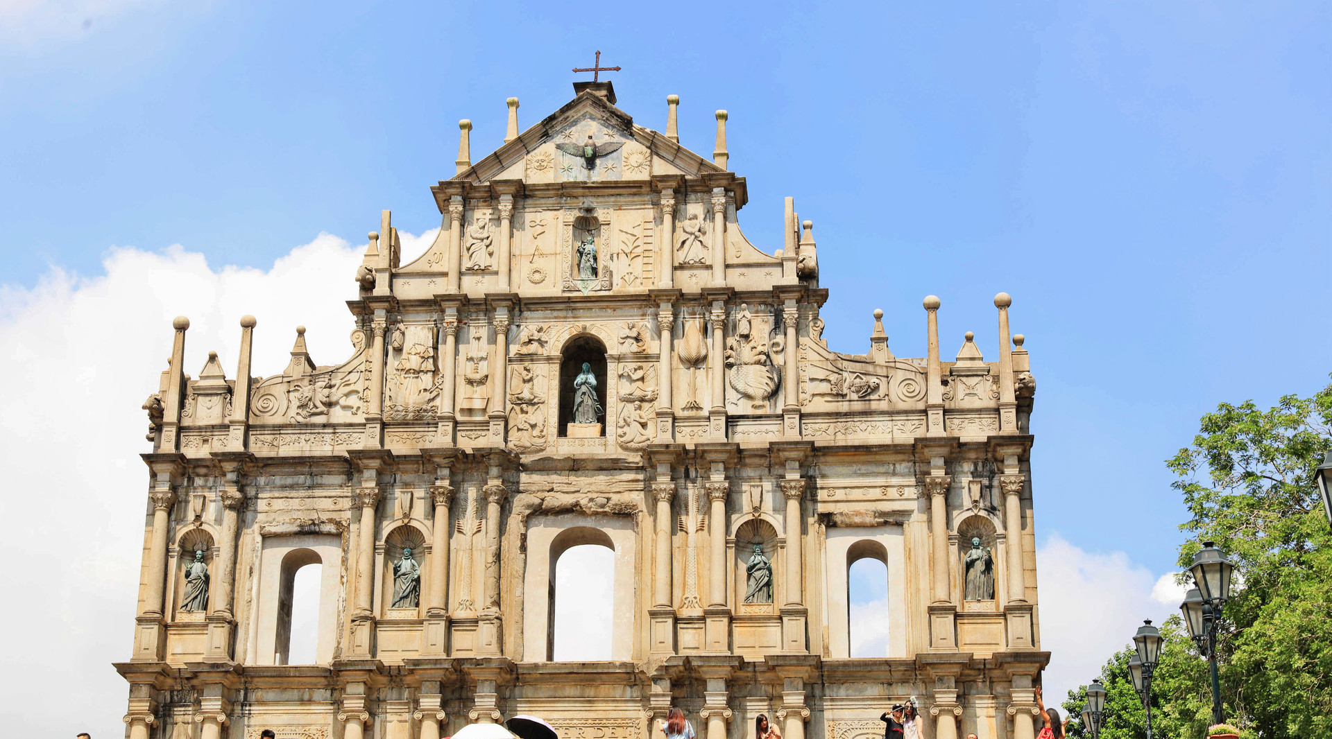 大三巴牌坊封面图