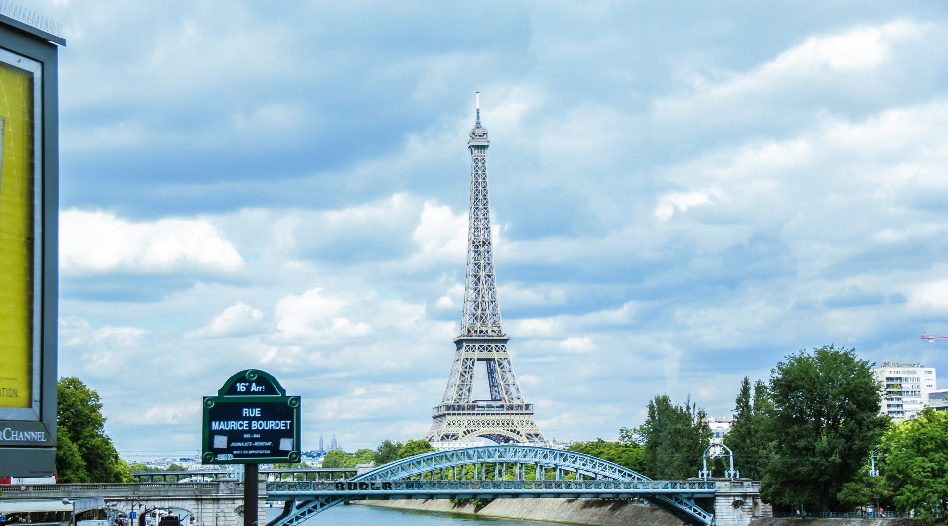 埃菲尔铁塔封面图