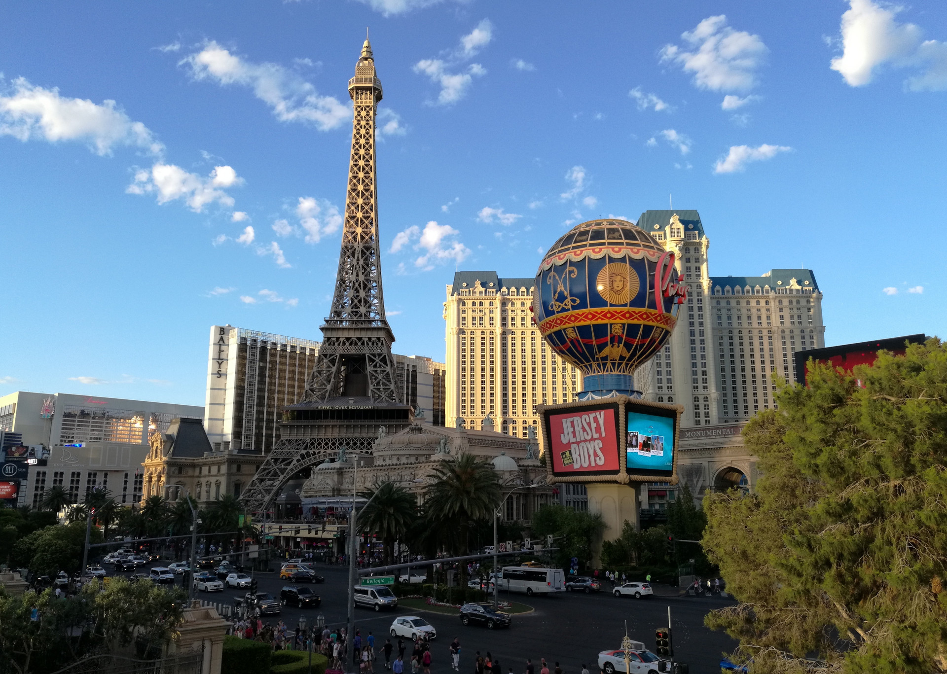 拉斯维加斯封面图