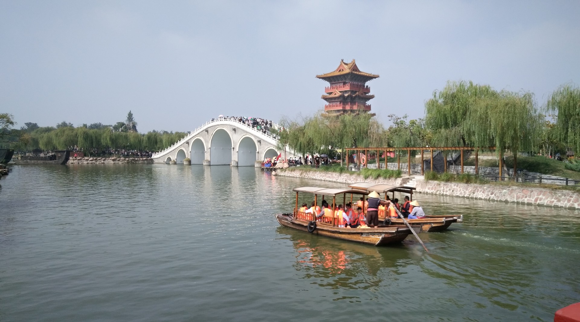 清明上河园封面图