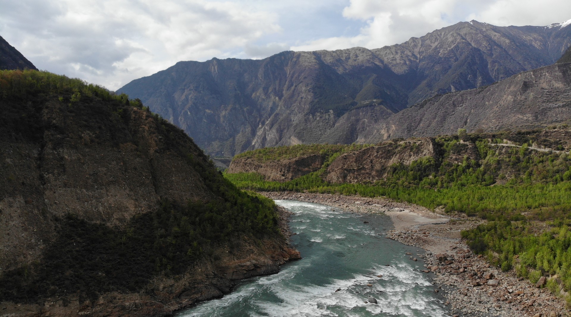 雅鲁藏布大峡谷封面图