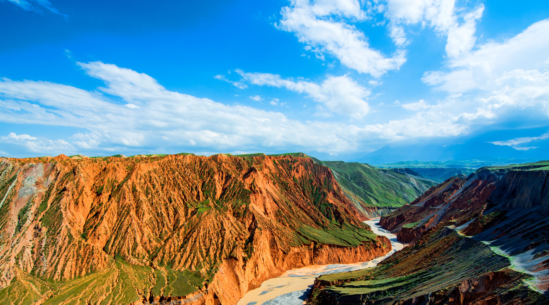 奎屯大峡谷封面图