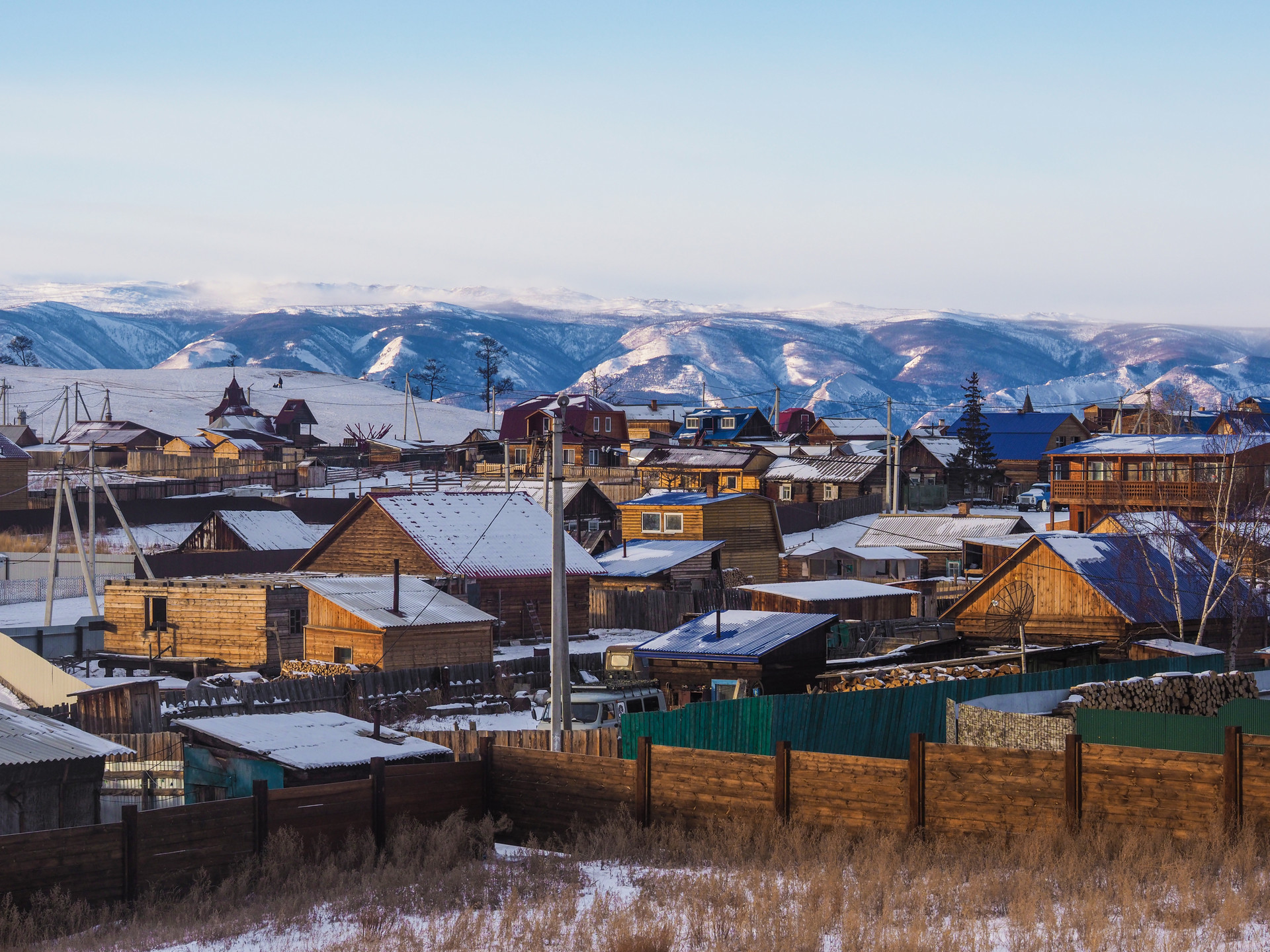 奥利洪岛木屋封面图
