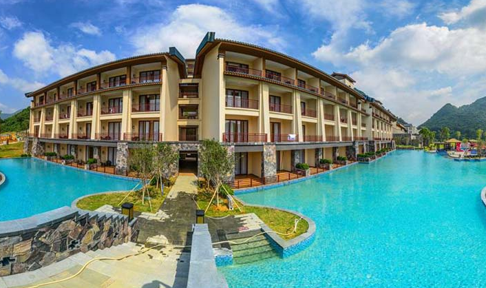 英德宝晶宫天鹅湖温泉酒店封面图