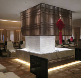 景点：碧泉空中温泉酒店