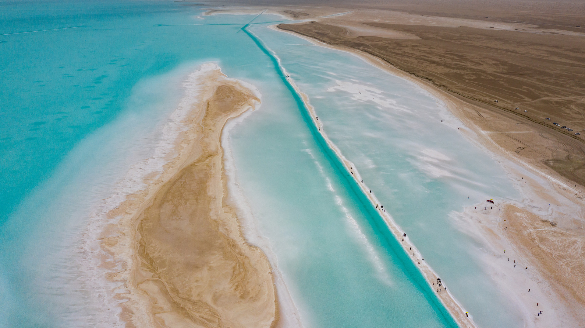 东台吉乃尔湖封面图