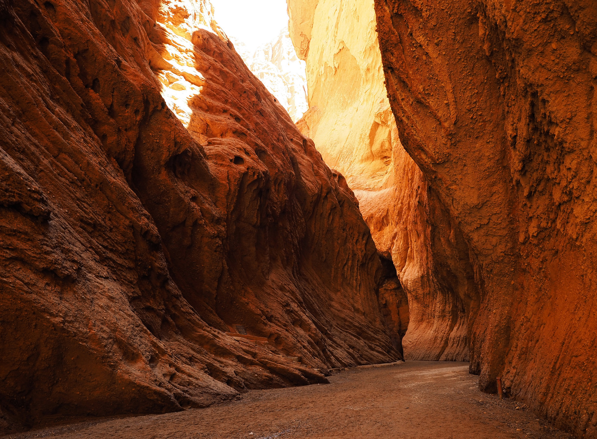 温宿大峡谷封面图