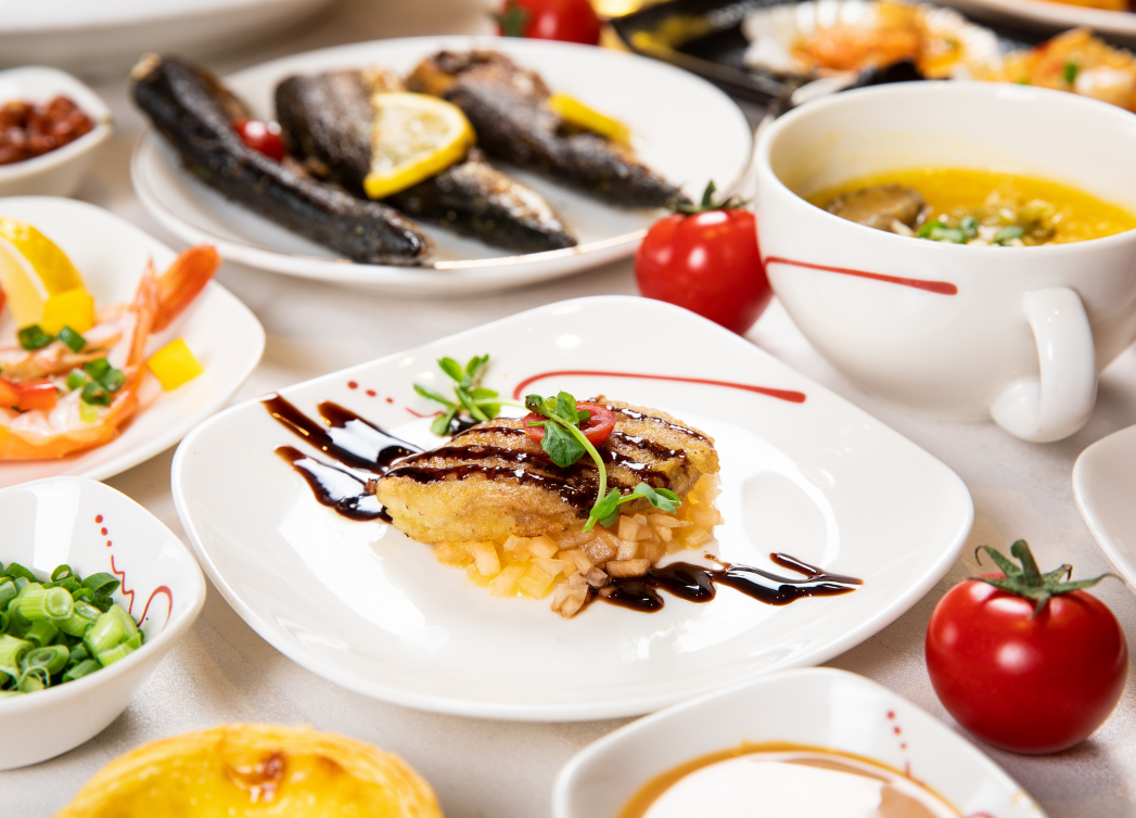 自助餐大餐封面图