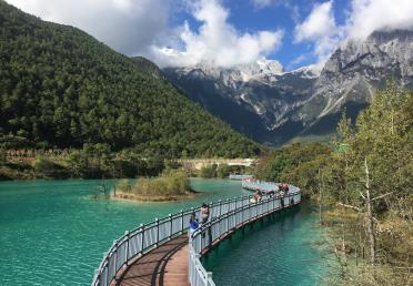 景点：玉龙雪山蓝月谷