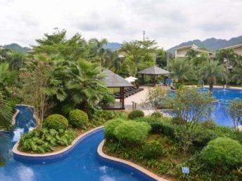 景点：林泉酒店泳池图1