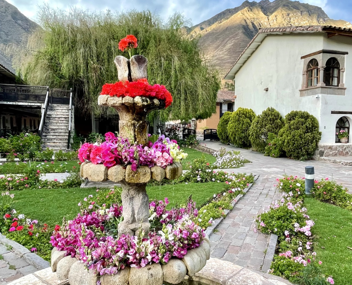 乌鲁班巴圣谷酒店封面图