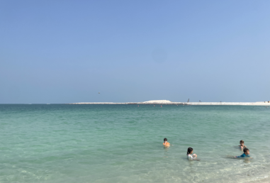 景点：朱美拉海滩